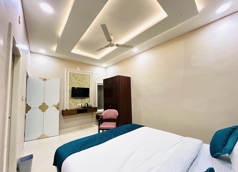 siyavar palace - siyavar palace 9J3R+QHQ infornt of hdfc bank, main road, Orchha, Madhya Pradesh 472246, India