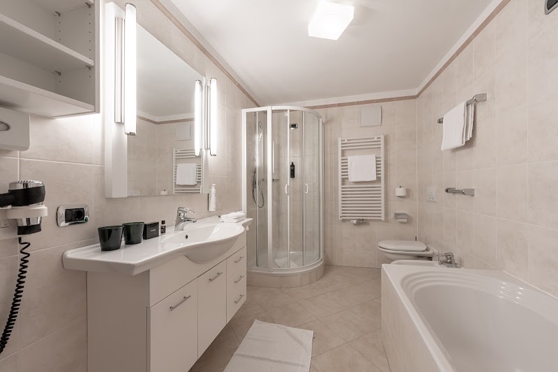 Monte Pana - Dolomites Hotel - Monte Pana - Dolomites Hotel Streda Pana, 45, 39047 Santa Cristina Valgardena BZ, Italy