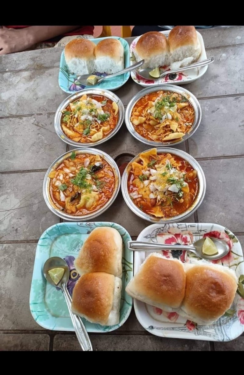 Khadadi katta (खादाडी कट्टा) - Khadadi katta (खादाडी कट्टा) Kelkar boys hostel, L. V, road Joshi palanad, opp. Shivalay apartment, Zadgaon, Ratnagiri, Maharashtra 415612, India