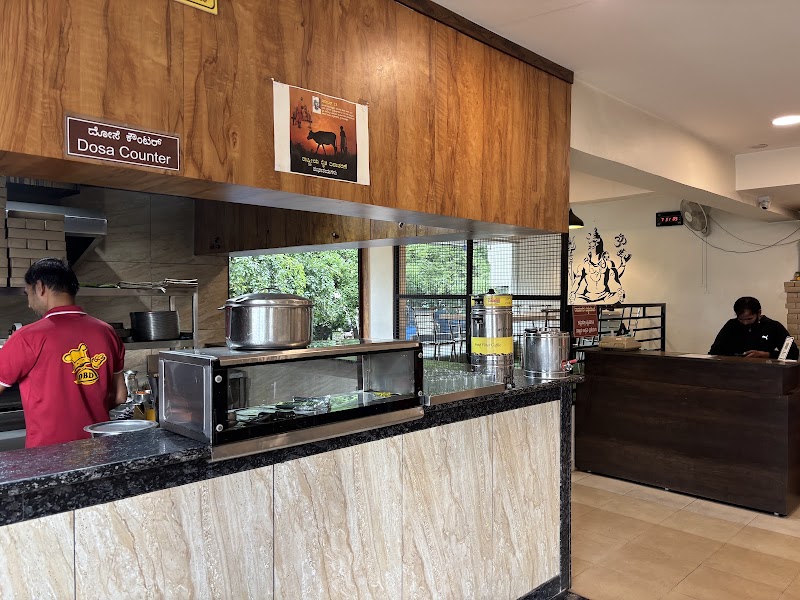 Davangere Benne Dose - Davangere Benne Dose, 787, N Damodaran Rd, F Block, Sahakar Nagar, Byatarayanapura, Bengaluru, Karnataka 560092, India
