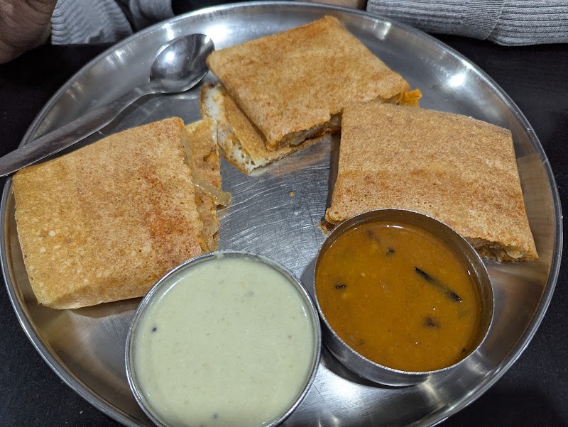 Ambika Upahar Udupi Vegetarian Restaurant - Ambika Upahar Udupi Vegetarian Restaurant 7, 73, Kohinoor Rd, Stuart Hill, Madikeri, Karnataka 571201, India