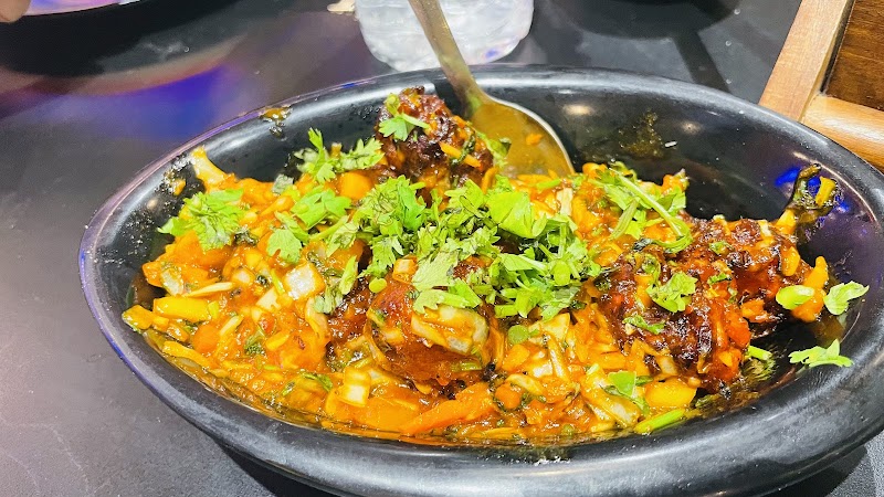 Dhaba King ( A pure Veg family Dhaba) - Dhaba King ( A pure Veg family Dhaba) Celebration Mall, opposite Callsito Bar, Pulla Bhuwana, Bhuwana, Rajasthan 313001, India