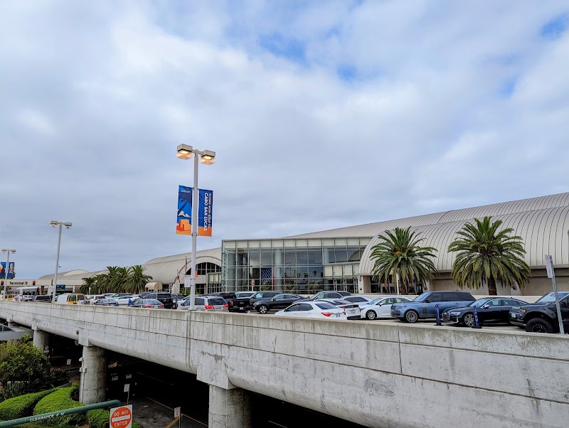 John Wayne Airport - John Wayne Airport 18601 Airport Way, Santa Ana, CA 92707, USA