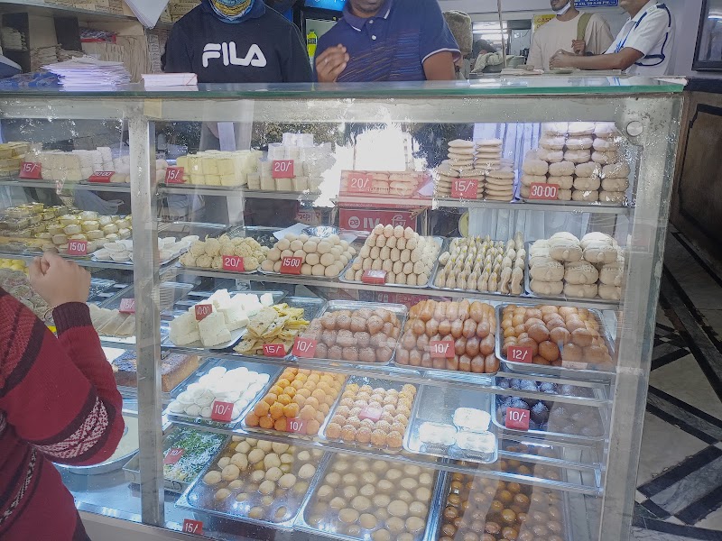 Putiram Sweets - Putiram Sweets, 46, Amherst St, Lalbajar, College Row, Machuabazar, Kolkata, West Bengal 700009, India