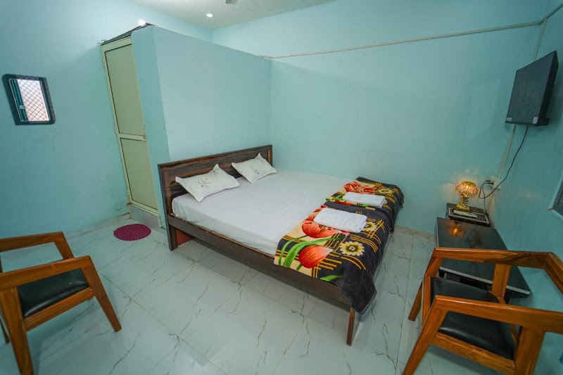 Ram Lalla Palace - Ram Lalla Palace, Tapsvi ji ki Chawani, near Tulsi Smarak, Bhavan, दांत धवन कुंद, रामघाट, न्यू कॉलोनी, अयोध्या, उत्तर प्रदेश 224123, India