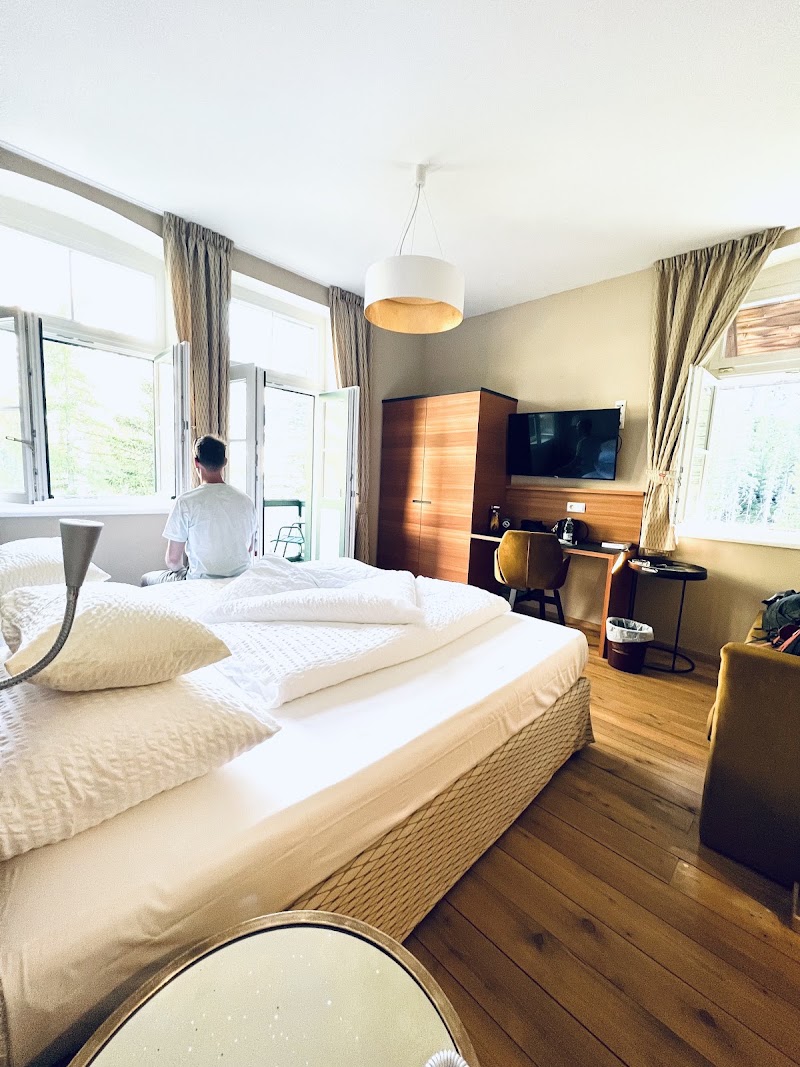 Hotel Lago di Braies - Hotel Lago di Braies, St.Veit, 27, 39030 Braies BZ, Italy