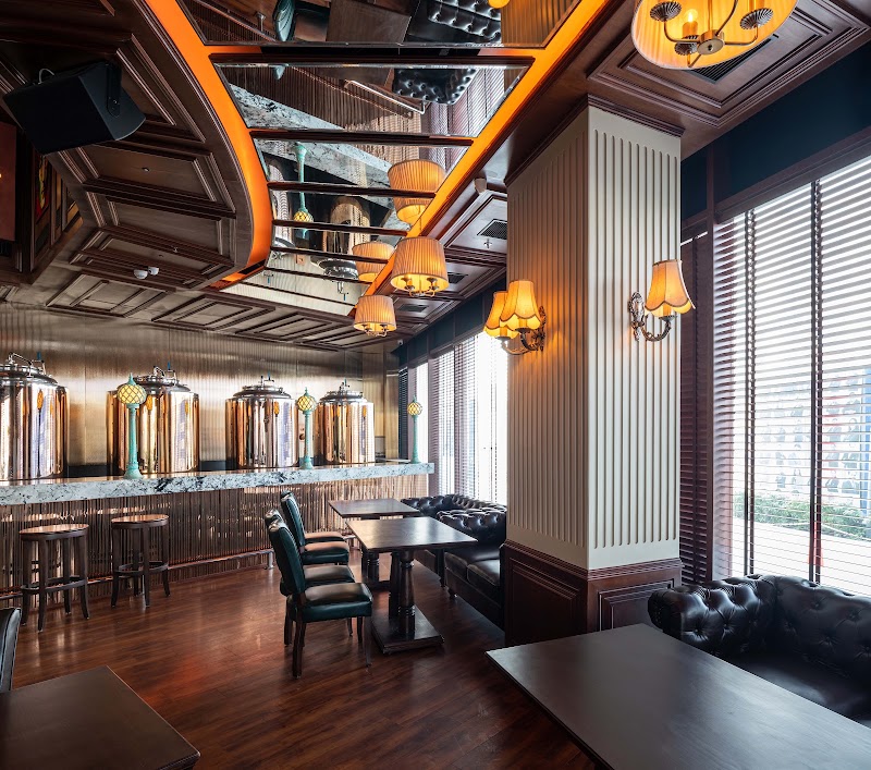 REFLEX - Bar, Brewery & Dining