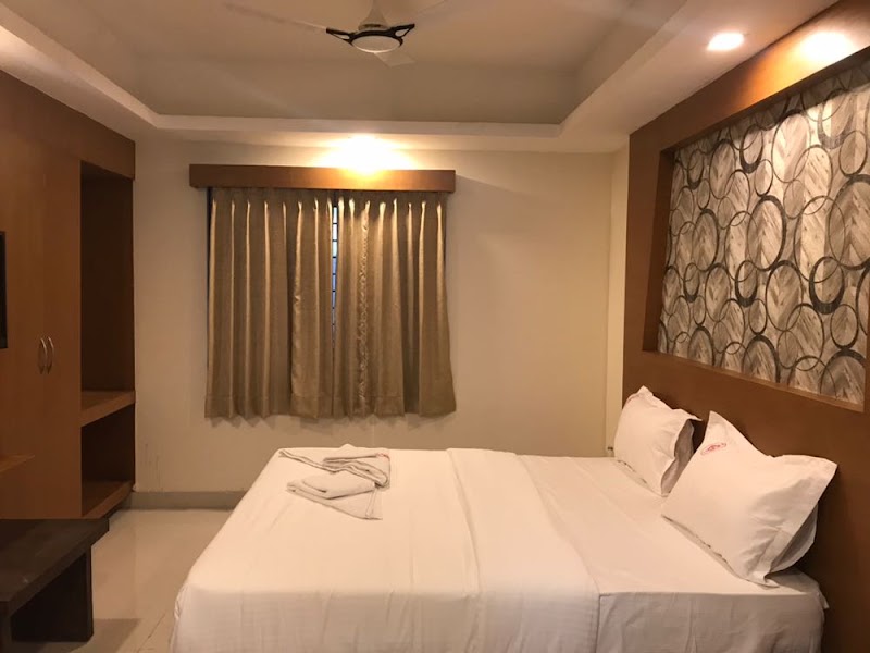 Hotel Grand Suites - Hotel Grand Suites, #4, 1st cross, R.K. Puram, Annamma temple extn, opp. kapali theatre, Majestic, Bengaluru, Karnataka 560009, India