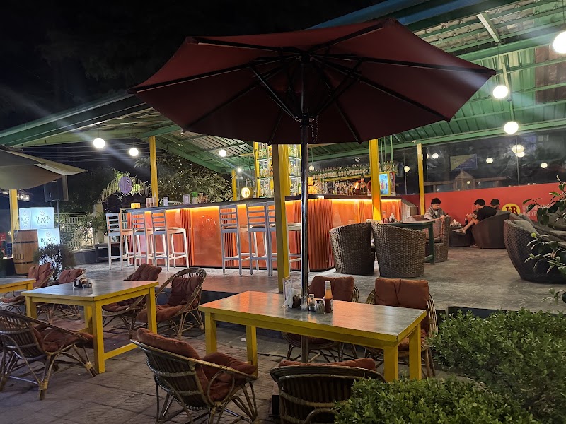 MoonDance Kasol Cafe & Bar - MoonDance Kasol Cafe & Bar near Bridge, Kasol, Sosan, Himachal Pradesh 175105, India
