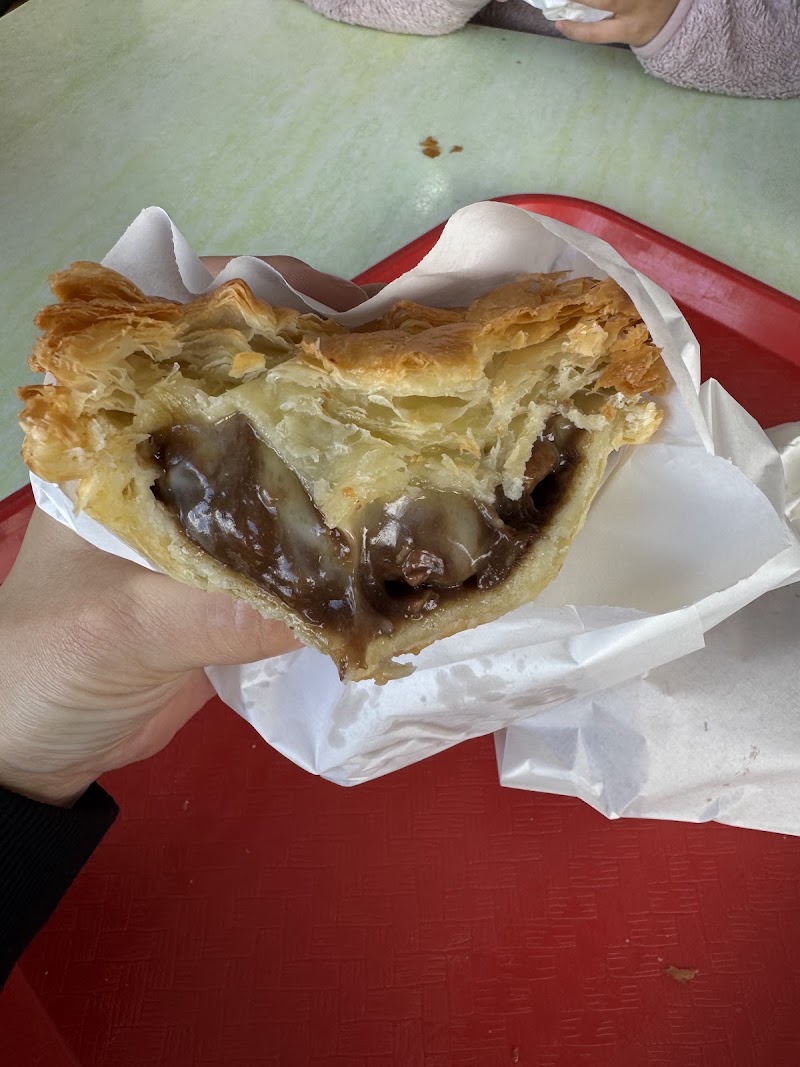 Ronnies Cafe & Bakery - Ronnies Cafe & Bakery 74 Broadway, Matamata 3400, New Zealand
