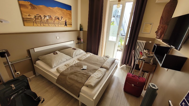 Hotel Sandmanns am Dom - Hotel Sandmanns am Dom An den Dominikanern 7, 50668 Köln, Germany