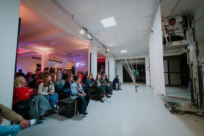 The Grey Space in the Middle - The Grey Space in the Middle Paviljoensgracht 20-24, 2512 BP Den Haag, Netherlands