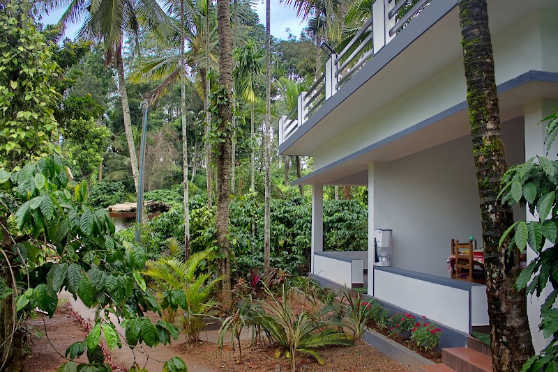 Nature's Craft Estate Stay