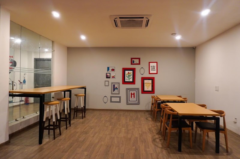 Housr Malibu - Housr Malibu SR 8, near Park Hospital, Malibu Towne, Sector 47, Gurugram, Haryana 122018, India