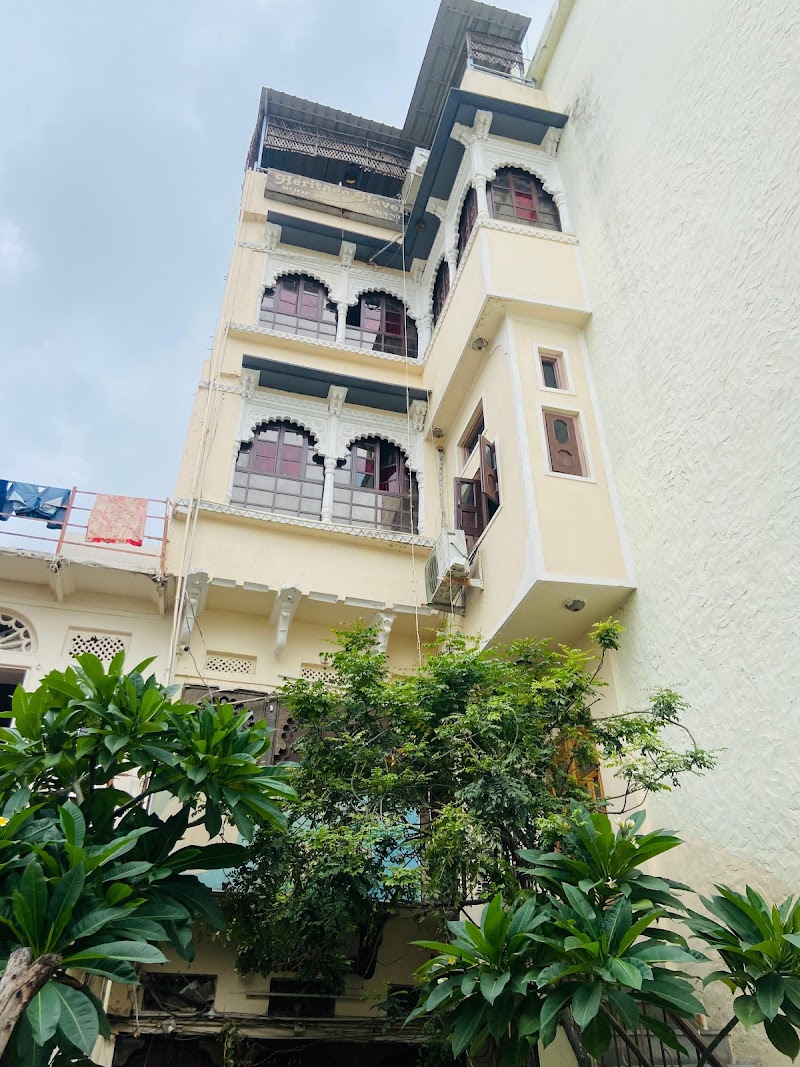 Heritage Haveli Guest House - Heritage Haveli Guest House Ward No. 22, Paneri Bhavan, 37, Gadiya Devra Marg, Chand Pole, Inside, Udaipur, Rajasthan 313004, India