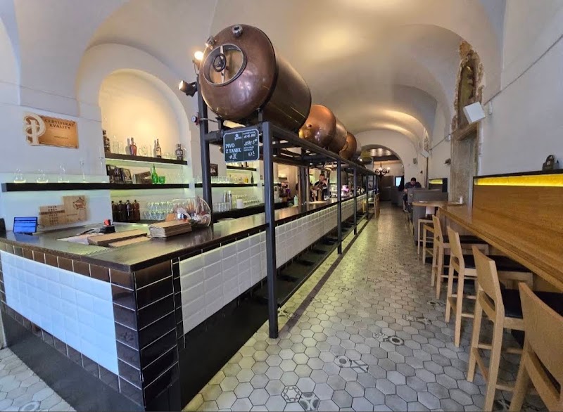 Restaurace Mincovna - Restaurace Mincovna Staroměstské nám. 930/7, Staré Město, 110 00 Praha-Praha 1, Czechia