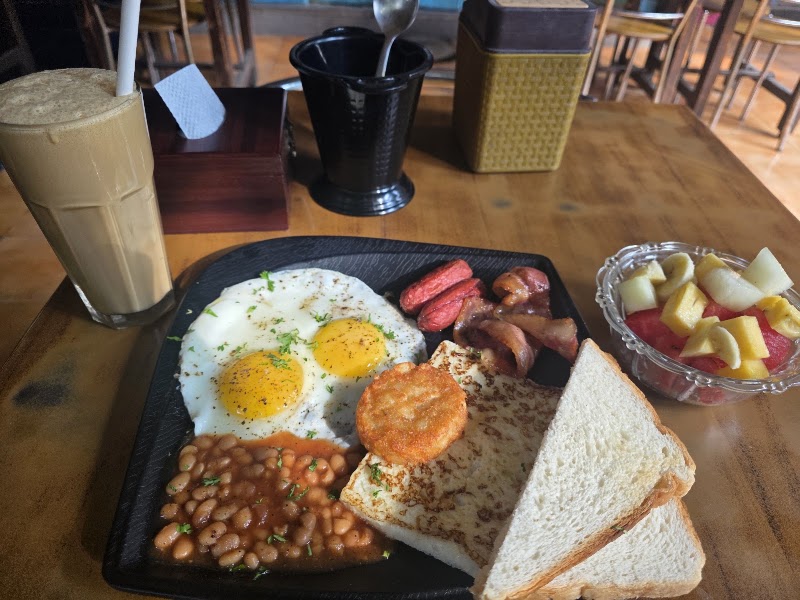 Brunch N Munch - Brunch N Munch 12, Costa Gravas, Sundar Cross Ln, Malad, Orlem, Malad West, Mumbai, Maharashtra 400064, India