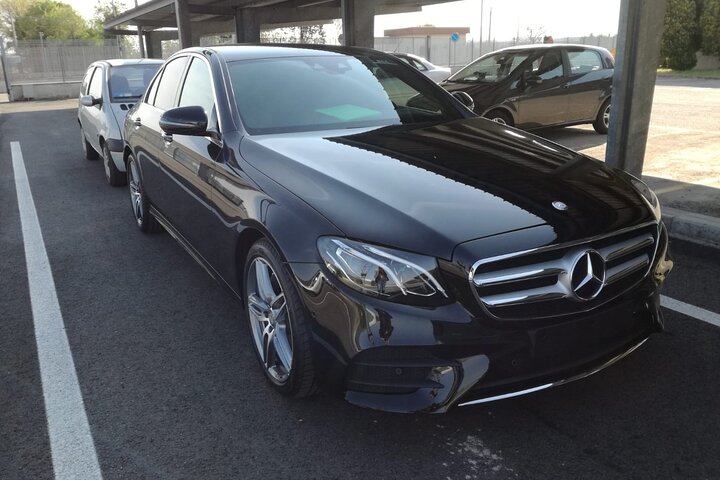 Limo VIP Tours - Limo VIP Tours, Via Monte Lupo Fiorentino, 7, 00148 Roma RM, Italy