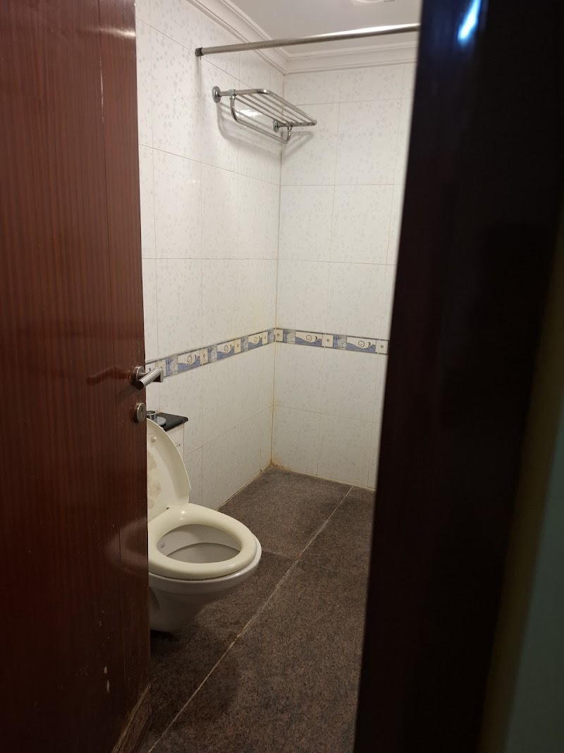 Treebo Seasons - Heritage Town Pondicherry - Treebo Seasons - Heritage Town Pondicherry 132, Anna Salai, MG Road Area, Puducherry, 605001, India