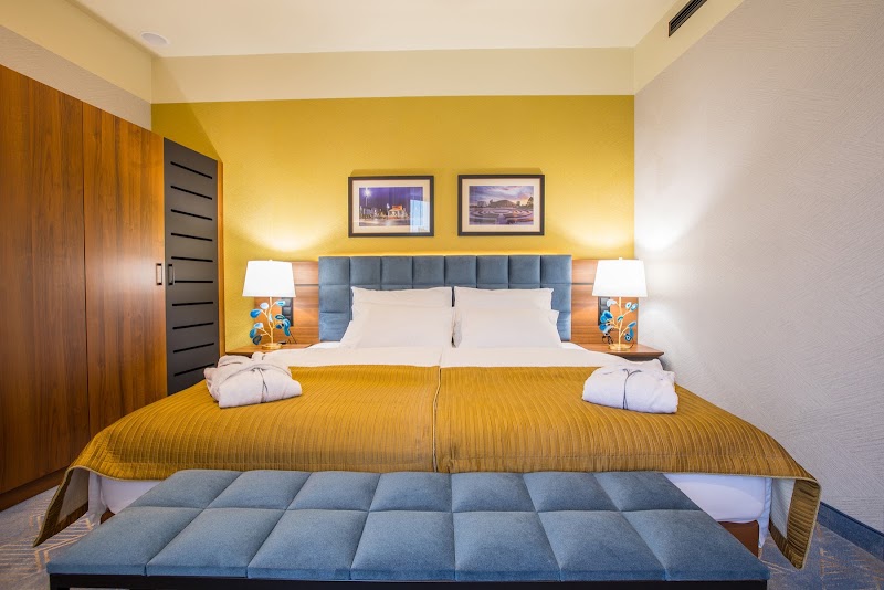 Hotel Diament Plaza Katowice - Hotel Diament Plaza Katowice Dworcowa 9-11, 40-012 Katowice, Poland