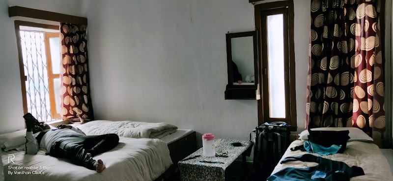 G.M.V.N. Guest House - G.M.V.N. Guest House, 35HM+2PF, Mori-Sankari Rd, Sankri, Uttarakhand 249128, India