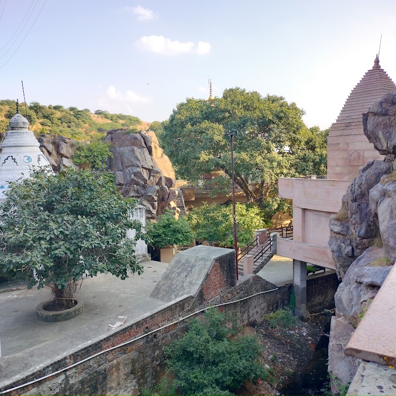 Jharna mandir - Jharna mandir Gothda Mohbtabad, Haryana 121004, India