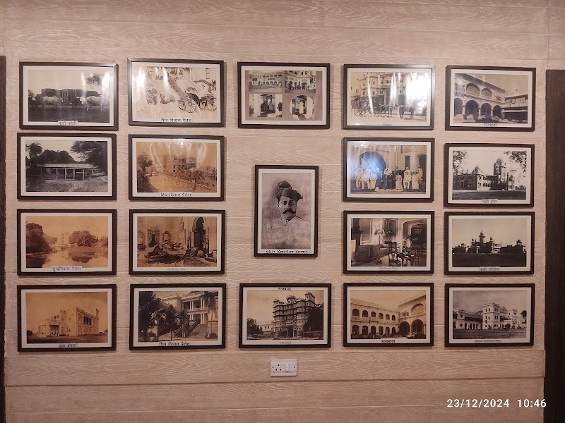 Holkar Dynasty Gallery (Museum), Indore - Holkar Dynasty Gallery (Museum), Indore PV93+CRJ, Rajwada, Indore, Madhya Pradesh 452002, India