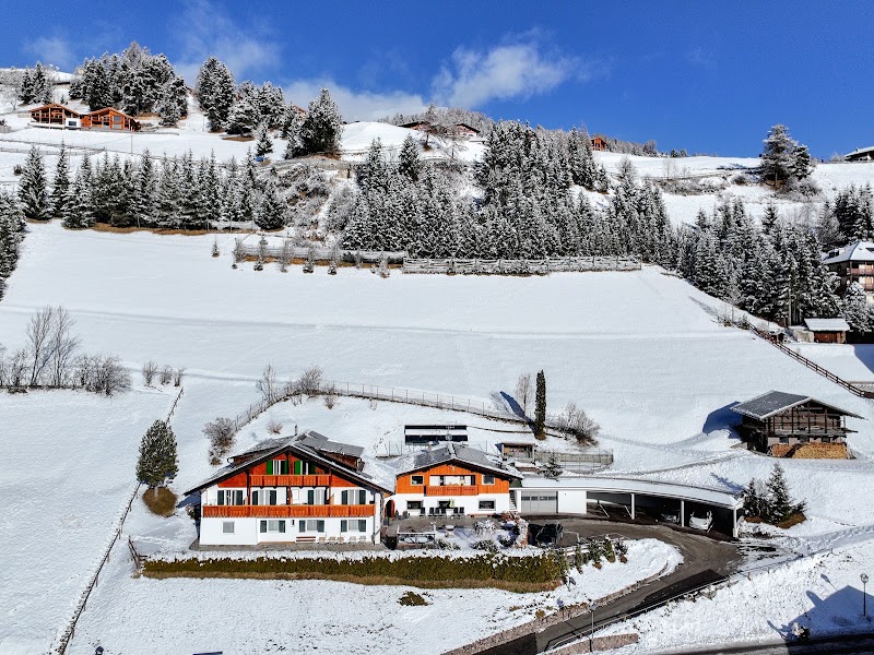 Kedul Lodge - Kedul Lodge Str. Val, 65, 39047 Santa Cristina Valgardena BZ, Italy