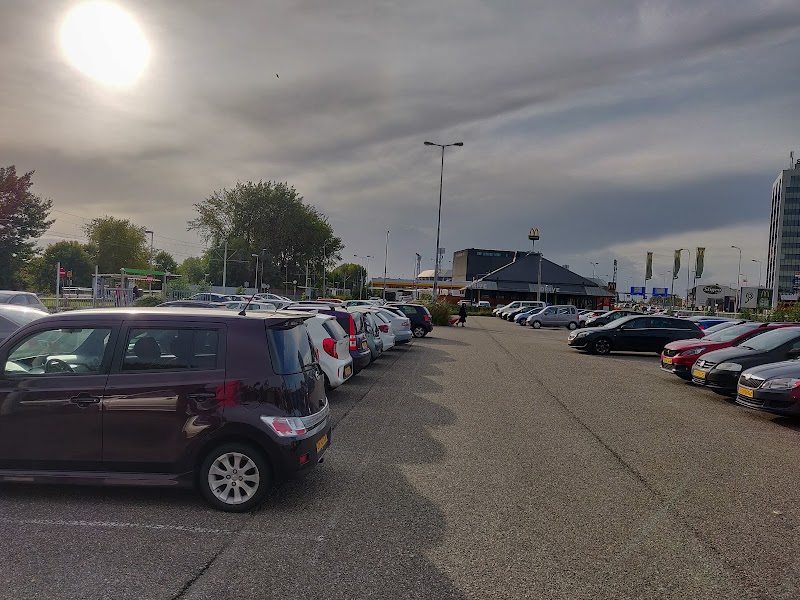 P+R Noorderhelling - P+R Noorderhelling, Stadionweg 1, 3077 AN Rotterdam, Netherlands