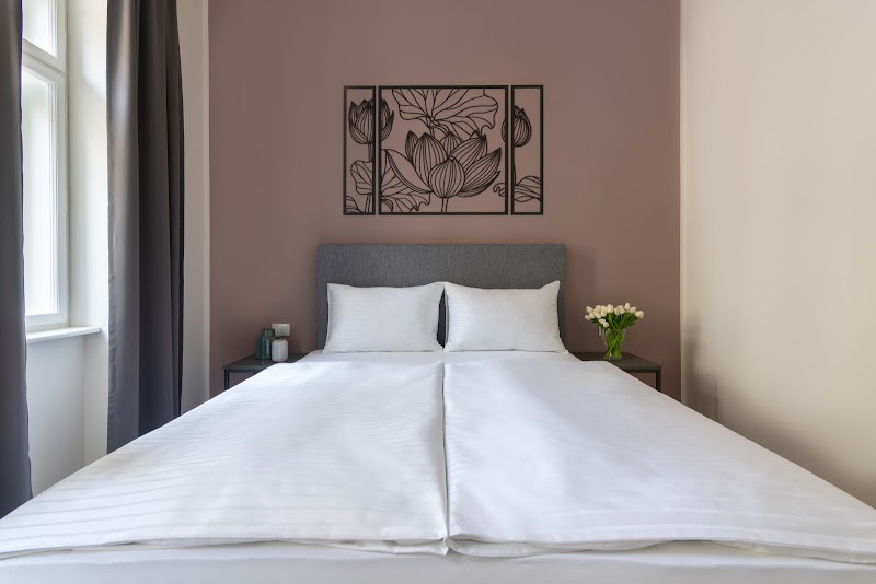 Kinsky Garden Apartments and Suites by Dwellfort - Kinsky Garden Apartments and Suites by Dwellfort, Štefánikova 9/55, 150 00 Praha 5-Smíchov, Czechia