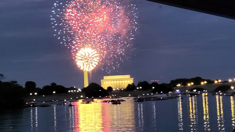 Party Boat DC /Capital Riverboats - Party Boat DC /Capital Riverboats, 3000-3050 K St NW, Washington, DC 20007, USA