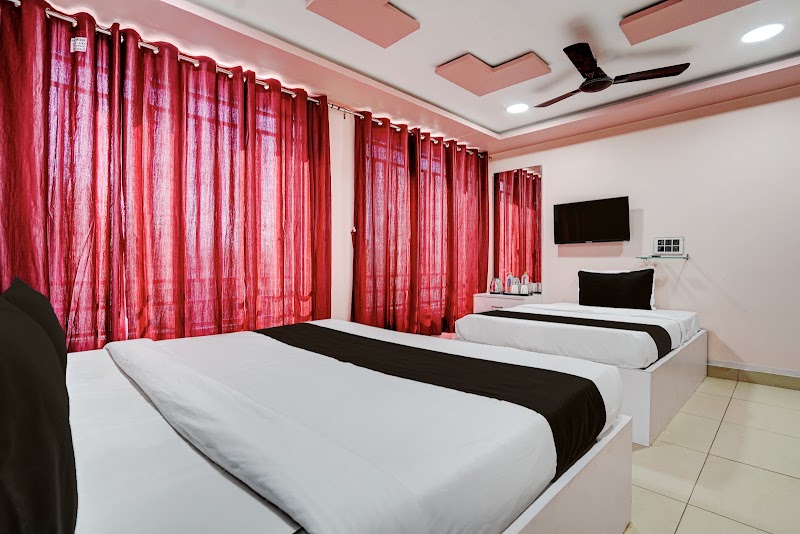 Hotel O Shri Govind - Hotel O Shri Govind, Jagmal Chowk, near Honda Showroom, Tikrapara, Bilaspur, Chhattisgarh 495001, India