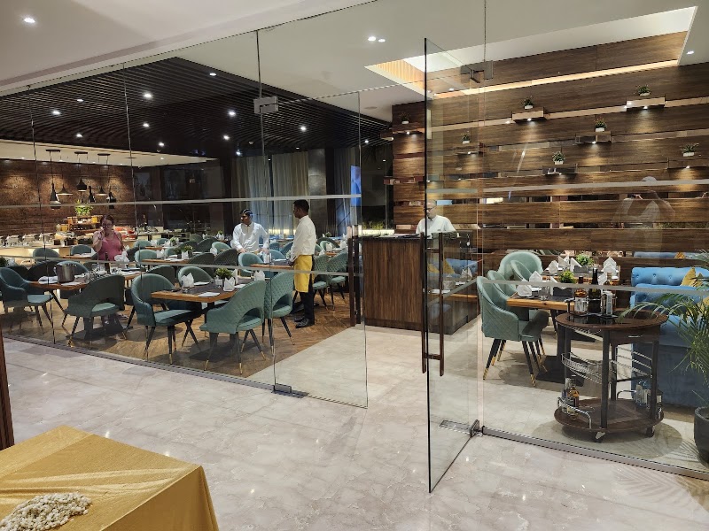 World Travel Experiences - World Travel Experiences 1st Floor, Studio, No 6, 253, Shahpur Jat, Siri Fort, New Delhi, Delhi 110017, India