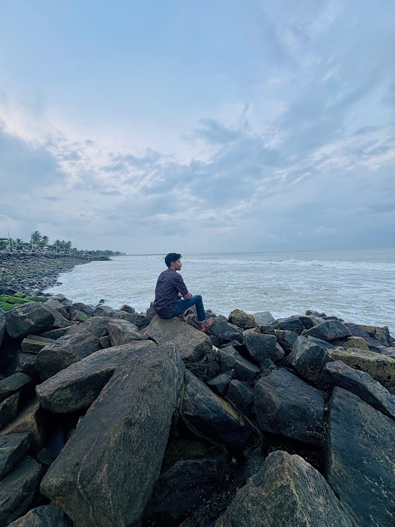 Mughadar Beach - Mughadar Beach, 6QPG+W76, Thekepuram, Kuttichira, Kozhikode, Kerala 673001, India