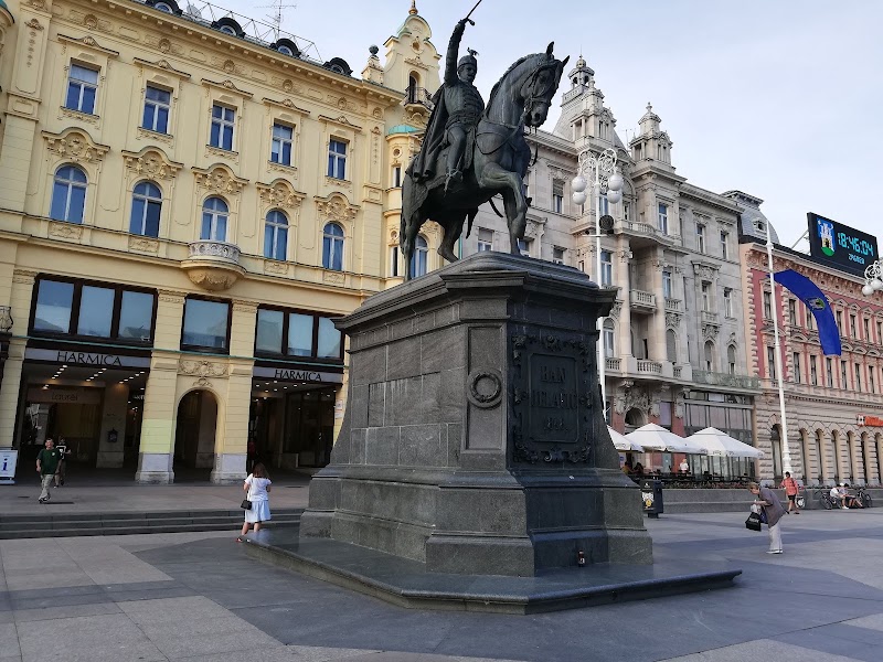 Ban Josip Jelačić Statue - Ban Josip Jelačić Statue Trg bana Josipa Jelačića 15, 10000, Zagreb, Croatia