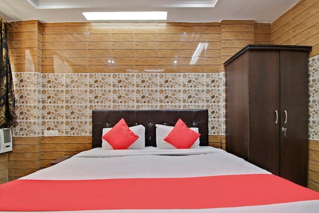 Hotel Ajay - Hotel Ajay ajay Hotel Upper Gumat, Bazar, Shalamar, Resham Ghar Colony, Jammu, 180001