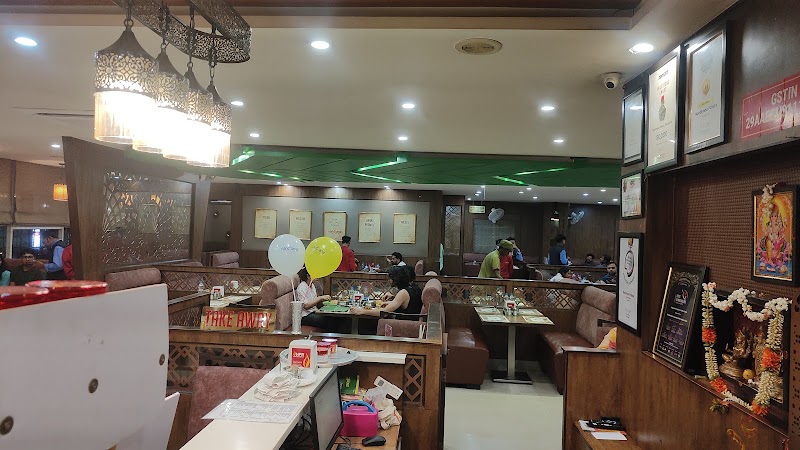Nandhana Palace - Andhra Style Restaurant - Kanakapura Road - Nandhana Palace - Andhra Style Restaurant - Kanakapura Road Site No. 7, Rainbow Centrum, Metro station, Kanakapura Main Rd, near Yelachenahalli, next to Sri Sai Ram Hospital, 1st stage, Yelachenahalli, Kumaraswamy Layout, Bengaluru, Karnataka 560111, India