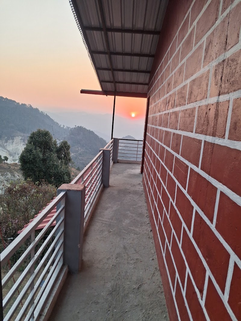 Maa bhagwati homestay and restaurant - Maa bhagwati homestay and restaurant RVF8+5VW, Dhapoli, Kathmaliya, Uttarakhand 263631, India