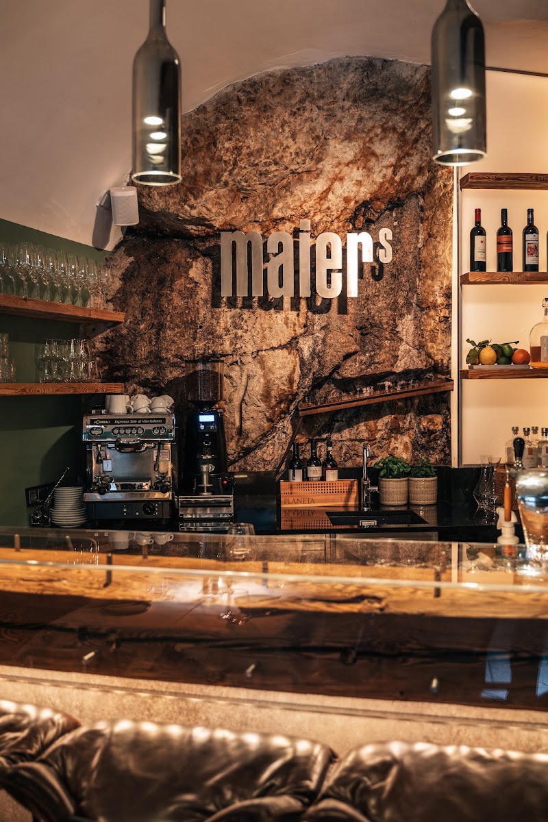 Maier's