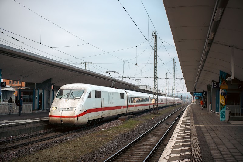 Koblenz Hbf - Koblenz Hbf, Bahnhofpl. 2, 56068 Koblenz, Germany