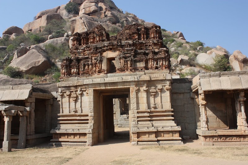 Shri Achyutarāya Swamy Temple (Hampi) - Shri Achyutarāya Swamy Temple (Hampi) 8FJC+Q26, Nimbapura, Karnataka 583239, India