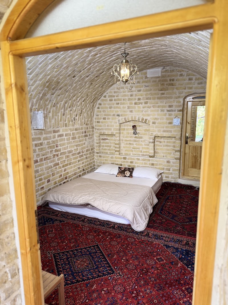 Ilkhani Amir ecotourism residence - Ilkhani Amir ecotourism residence, CQJX+J6X, Soltaniyeh, Zanjan Province, Iran