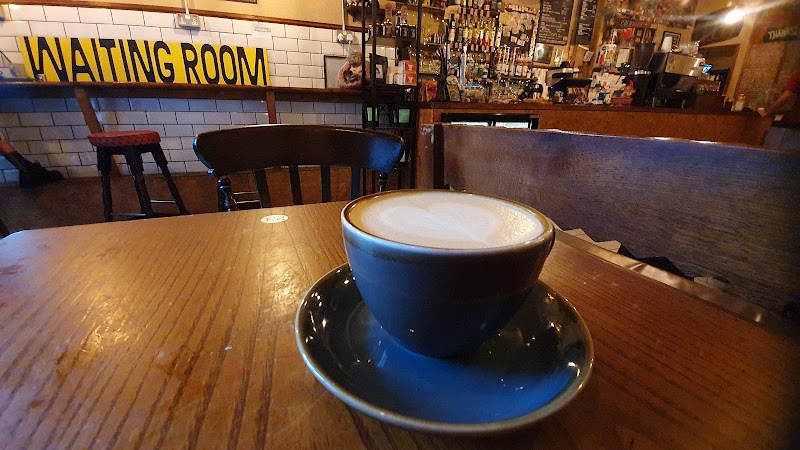 The Waiting Room Coffee Bar - The Waiting Room Coffee Bar 134 Deptford High St, London SE8 3PQ, UK