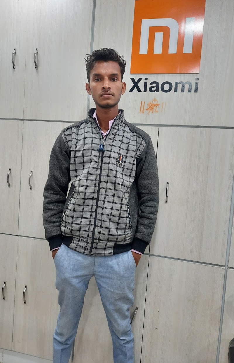 Mi Service Center - Mi Service Center, Shop No -25 ,First Floor, Padaw Chowk, Infront Of Jaycees School, Gol Bazar Road, Mungeli, Chhattisgarh 495334, India