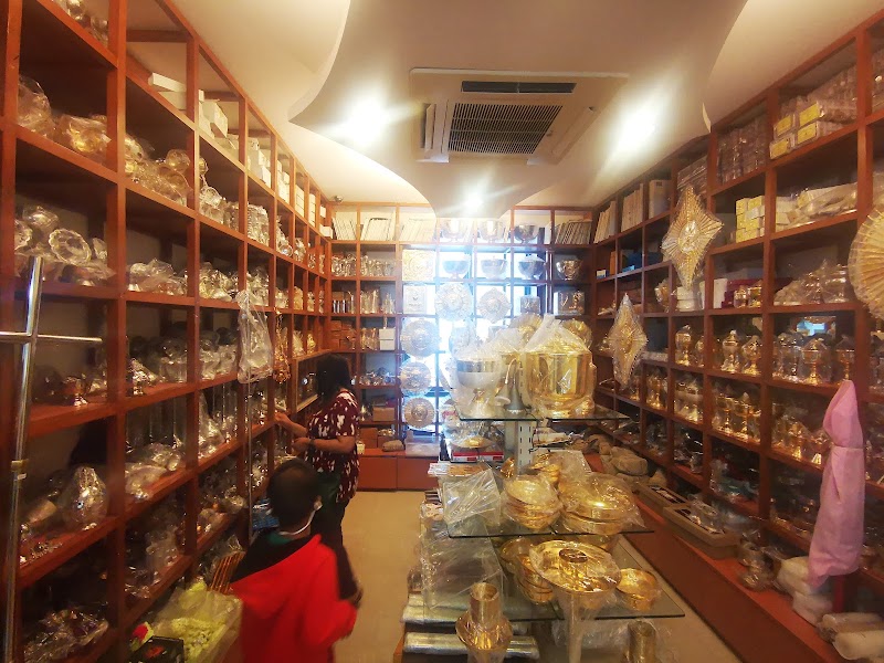 St Paul Book And Art Centre Mumbai - St Paul Book And Art Centre Mumbai 1st floor, St Paul Media Complex, St Theresa Rd, Opp Durulo Convent school, Bandra West, Mumbai, Maharashtra 400050, India