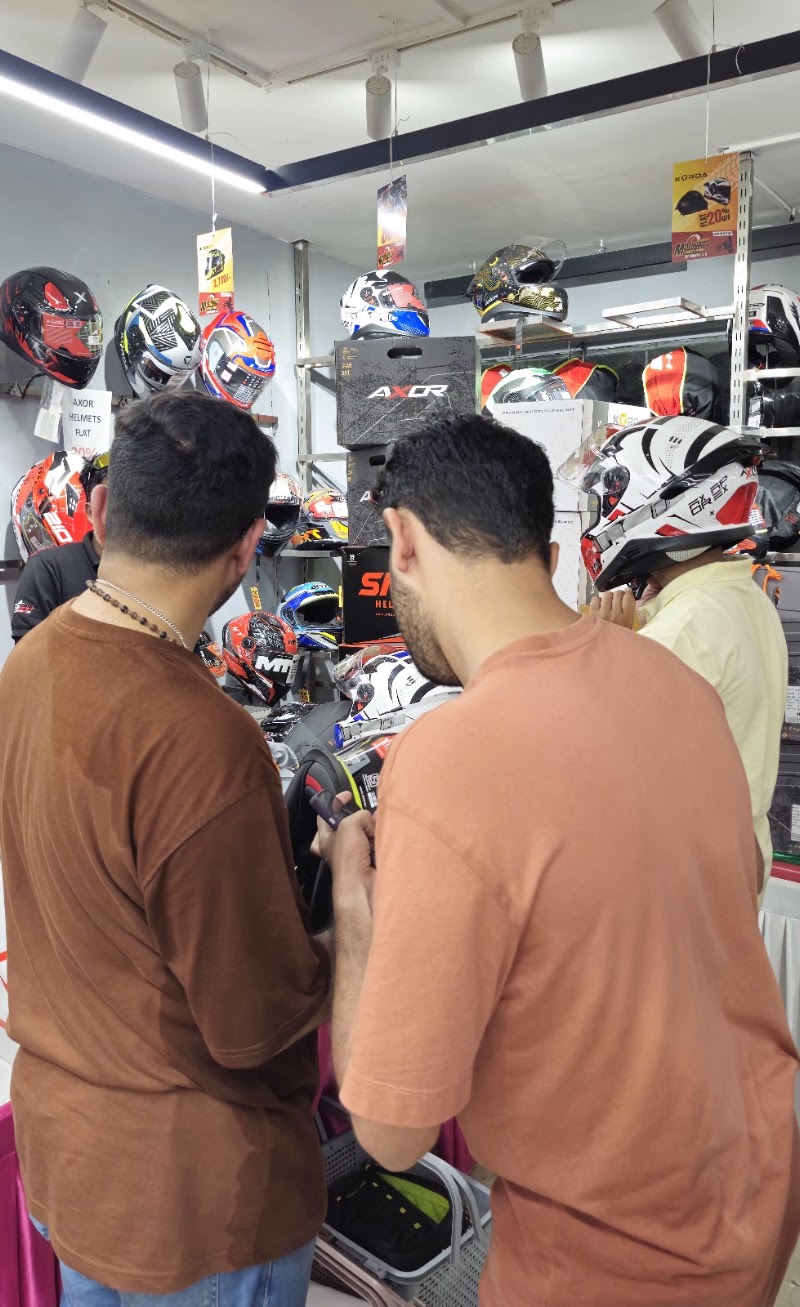 MOTODRIFT - Bike/Motorcycle Accessories, Helmet & Riding Gear Store - MOTODRIFT - Bike/Motorcycle Accessories, Helmet & Riding Gear Store Motodrift #1677, 27th Main, 22nd Cross Rd, behind KLM Fashion Mall, 2nd Sector, Sector 2, HSR Layout, Bengaluru, Karnataka 560102, India