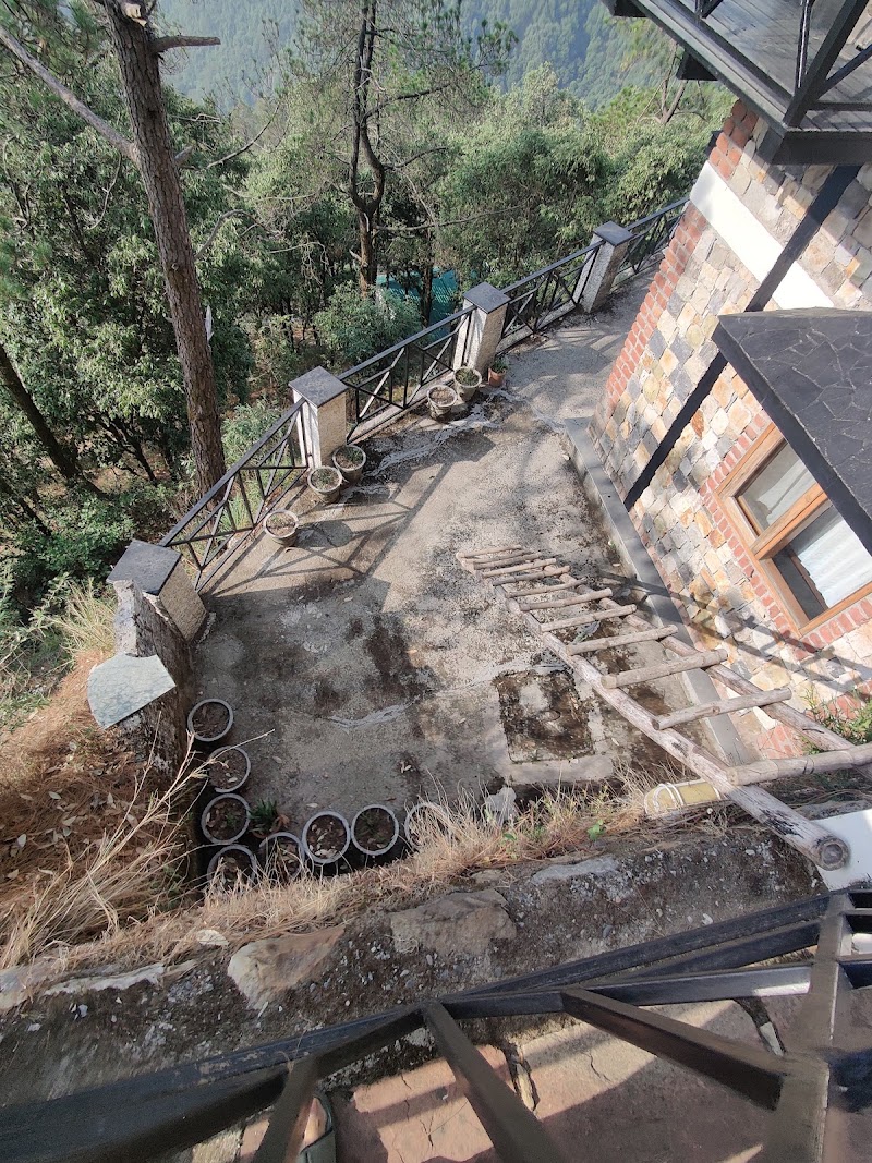 Hustlers Den | luxury Homestay | landour - Hustlers Den | luxury Homestay | landour Tehri Rd, Landour, Mussoorie, Uttarakhand 248179, India