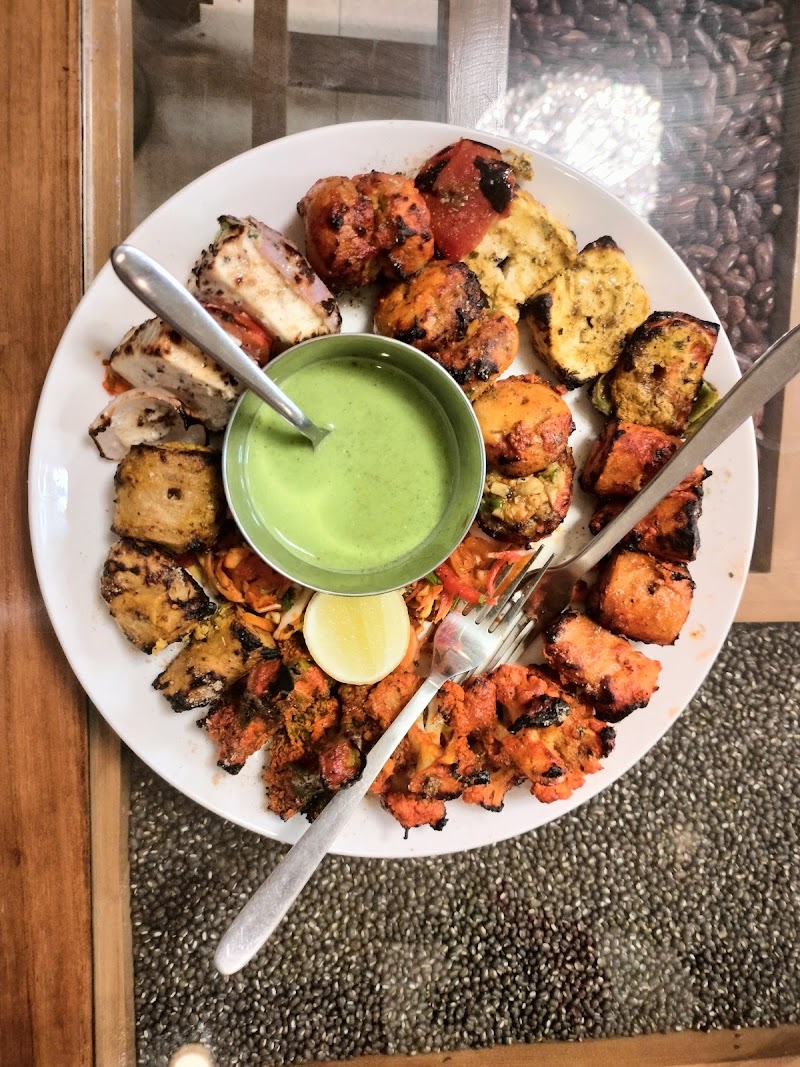 THE TAWA RESTAURANT - THE TAWA RESTAURANT Dharampur Chowk, Guru Nanak Vihar, Race Course, Dehradun, Uttarakhand 248001, India