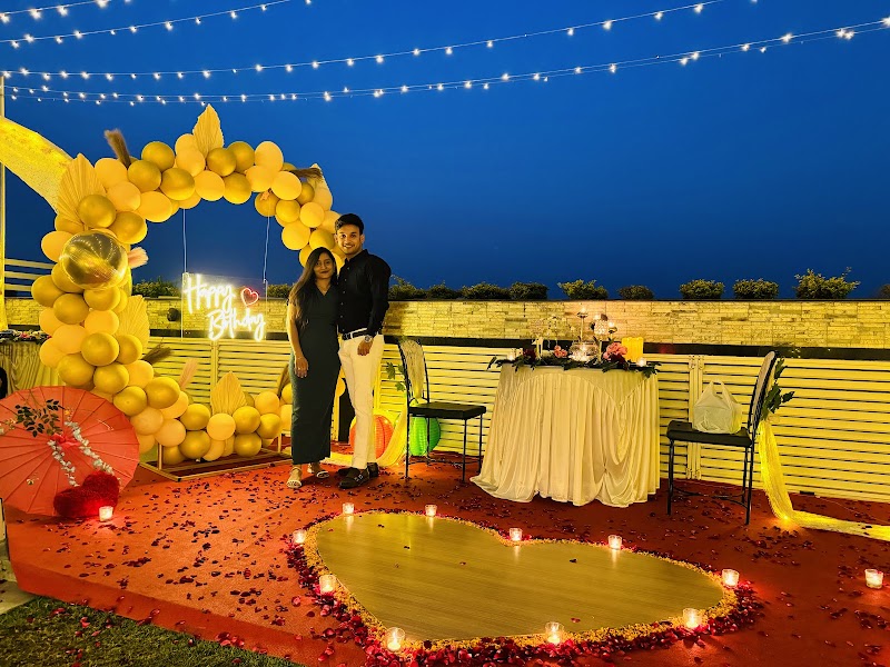Aloha Candlelight Dinner Restaurant - Aloha Candlelight Dinner Restaurant Plot No 109, Bhaskar Marg, opp. Sukhsagar Aptartments, Sindhi Colony, Bani Park, Jaipur, Rajasthan 302016, India