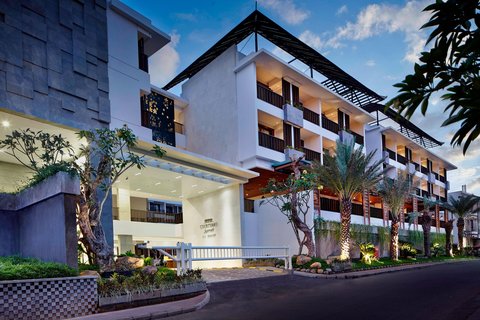 Courtyard by Marriott Bali Seminyak Resort - Courtyard by Marriott Bali Seminyak Resort No 103 Sp, Jl. Camplung Tanduk Jl. Dhyana Pura, Seminyak, Kec. Kuta, Kabupaten Badung, Bali 80361, Indonesia
